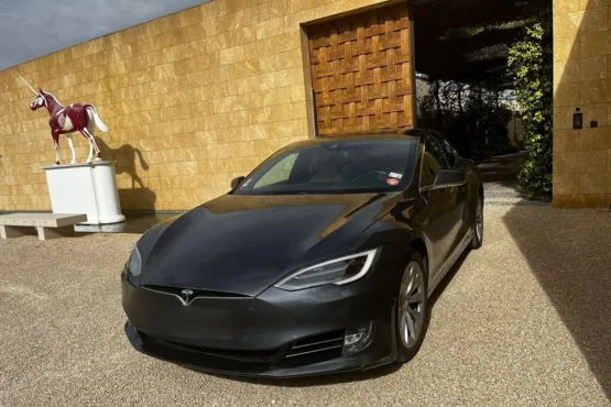 pascal vtc aix en provence berline tesla